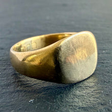 Load image into Gallery viewer, 18k Gold Antique Blank Signet Ring Small
