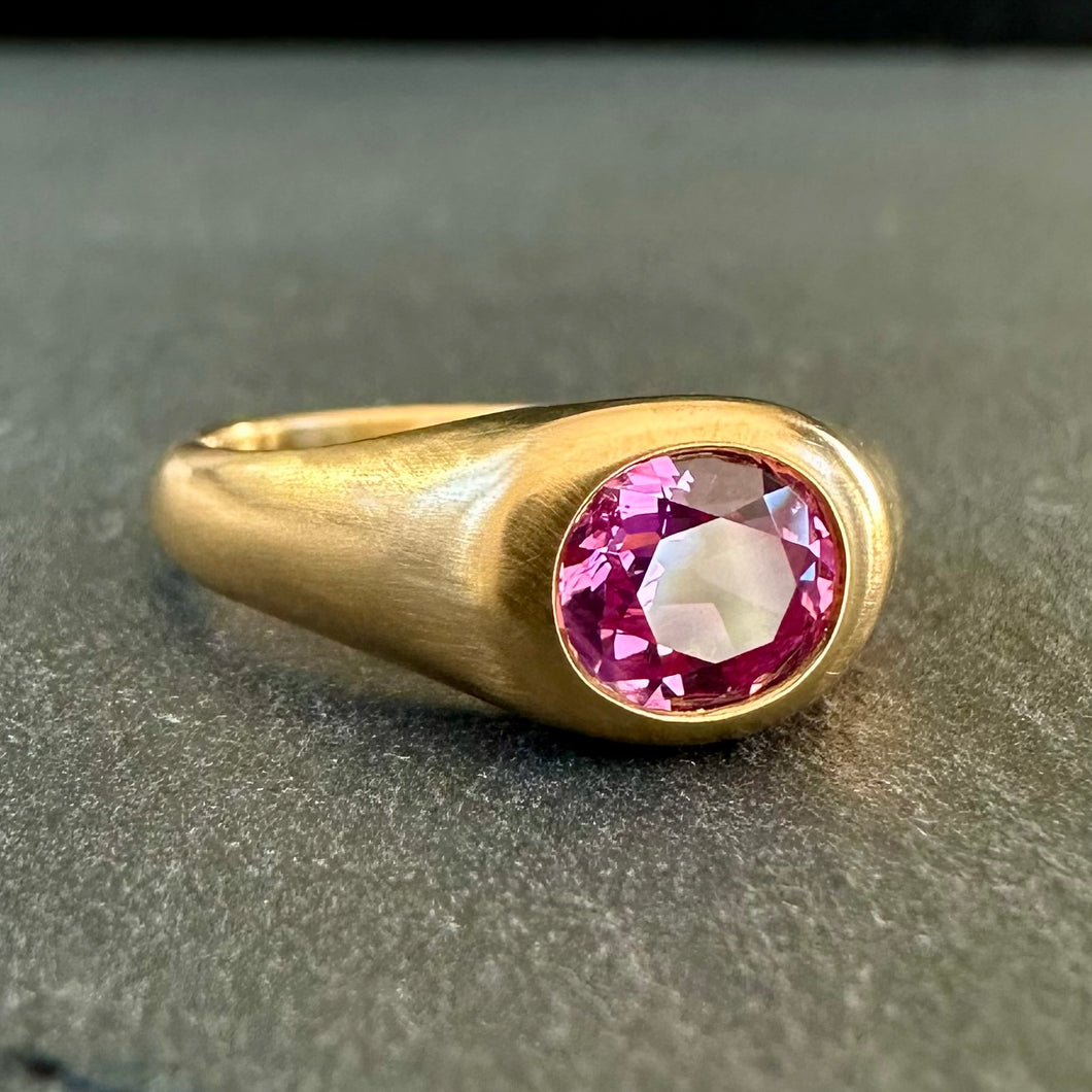 ROCKS Bespoke ~ Pink Sapphire Ring