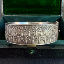 Load image into Gallery viewer, Silver Tassel Bangle
