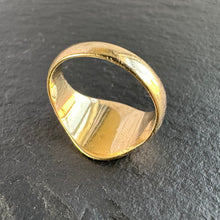 Load image into Gallery viewer, “Verus Ad Finem” Signet Ring

