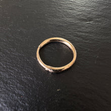 Load image into Gallery viewer, 15-18k Gold Ouroboros Split Ring 7
