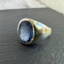 Load image into Gallery viewer, Ceylon Sapphire Intaglio Ring
