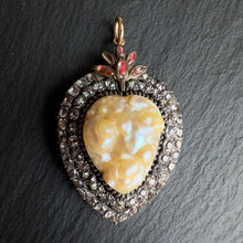 Load image into Gallery viewer, Reserved Pearl Pendant
