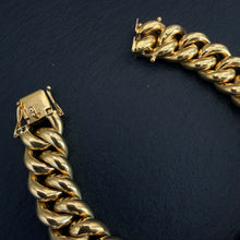 Load image into Gallery viewer, 18k Gold Heavy Curb Link Bracelet
