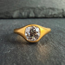 Load image into Gallery viewer, ROCKS Bespoke 1.39ct OMC Diamond Ring
