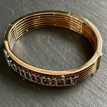 Load image into Gallery viewer, Souvenir Gate Bangle
