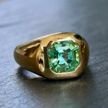 Load image into Gallery viewer, Mint Green Colombian Emerald Ring
