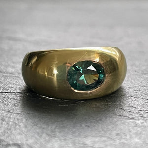 APOR Bespoke ~ Teal Sapphire Ring