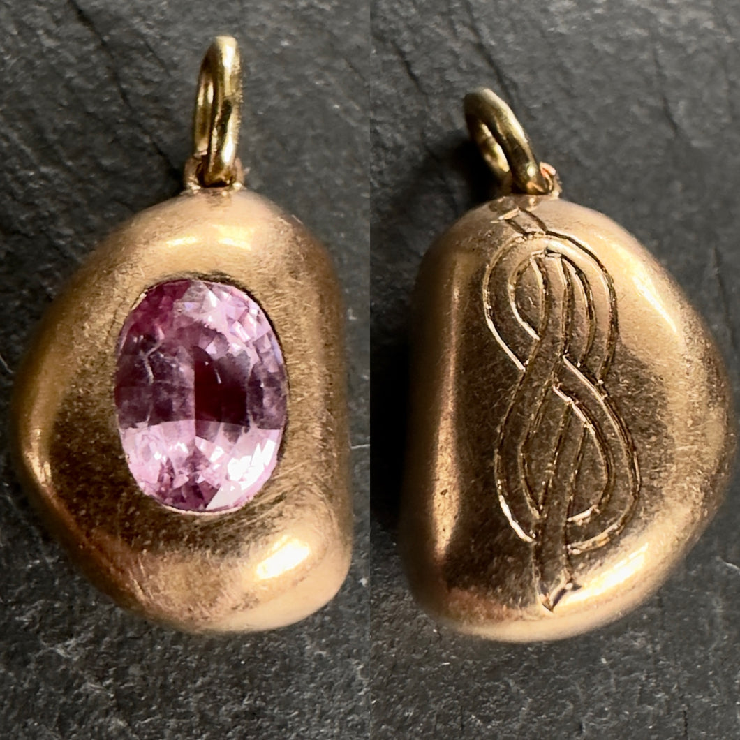 20k Gold Sapphire Pendant 2