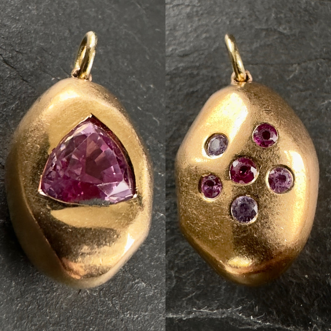 20k Gold Sapphire Pendant 10