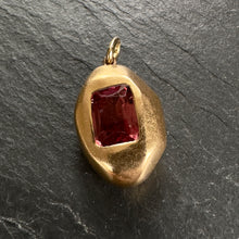 Load image into Gallery viewer, 20k Gold Sapphire Pendant 9
