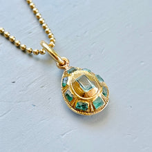 Load image into Gallery viewer, Bespoke Late 18th Century Iberian Emerald Pendant 2
