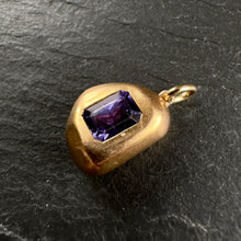 Load image into Gallery viewer, 20k Gold Sapphire Pendant 1
