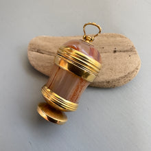 Load image into Gallery viewer, Seal Pendant
