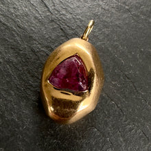 Load image into Gallery viewer, 20k Gold Sapphire Pendant 10
