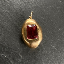 Load image into Gallery viewer, 20k Gold Sapphire Pendant 9
