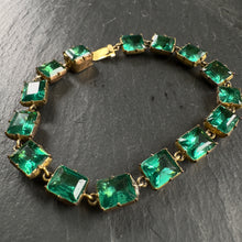 Load image into Gallery viewer, Green Paste Bracelet
