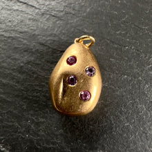 Load image into Gallery viewer, 20k Gold Madagascar Sapphire Pendant 3
